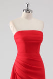 Vestido formal da bainha vermelha com fenda