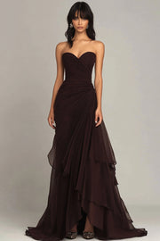 Vestido de Cerimónia Longo em Chiffon Castanho Escuro com Coração e Folhos