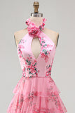 Blush de gola halter recortado em chiffon, vestido comprido com folhos e flor 3D