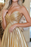 Chic Gold Uma linha Deep-V cetim plissado longo vestido de baile