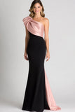 Elegante preto &blush Ruched um ombro bainha cetim vestido de gala