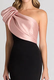 Elegante preto &blush Ruched um ombro bainha cetim vestido de gala