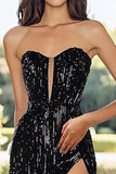 Strapless Uma linha preta Sequined Prom Dress With Slit