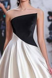 Preto Branco Uma Linha Strapless Cetim Ruched Gala Dress