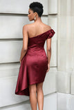 Vestido Midi Assimétrico Bordeaux com Ombro a Ombro e Justo ao Corpo