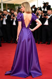 Dark Purple Deep V-Neck Um Vestido de Gala Linha Com Mangas Curtas
