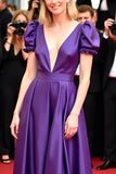 Dark Purple Deep V-Neck Um Vestido de Gala Linha Com Mangas Curtas