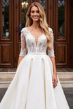 Vestido de Noiva de Renda Marfim Linha-A Decote em V Longo