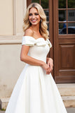 Marfim Linha-A Fora do Ombro Cetim Sweep/Brush Trem Vestidos de Noiva com Laços