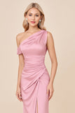 Um ombro cetim blush rosa vestido longo dama de honra com fenda