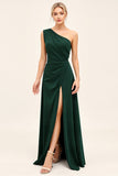 Pine Ruched um ombro longo vestido de dama de honra com fenda