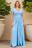 Vestido Mae Noiva com Mangas Curtas Céu Azul Decote em V Chiffon Tamanhos Grandes