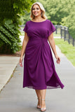 Vestido Mãe da Noiva Roxo Bainha Chiffon Midi Tamanhos Grandes Ruched