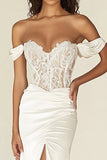 Vestido de Noiva com Fenda Sereia Branco Fora do Ombro Corset Longo
