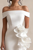 Vestidinho Branco Fora do Ombro Curto/Mini Cetim Bodycon