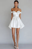 Branco Uma linha fora do ombro vestido de formatura