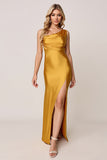 Dourado Um Ombro Bainha Cetim Longos Vestidos de Damas de Honor com Fenda