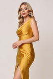 Dourado Um Ombro Bainha Cetim Longos Vestidos de Damas de Honor com Fenda