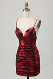 Cintas Metálicas Brilhantes Borgonha Esparguete Apertado Ruched Short Homecoming Dress