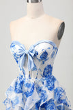 Branco Azul Floral A-line Strapless Ruffle Cut out Homecoming Dress com Arco