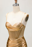Cetim metálico Ruched Golden Bodycon Corset Homecoming Dress com Missangas