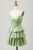 Verde escuro frisado A-line Strapless Corset Homecoming Dress