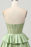 Verde escuro frisado A-line Strapless Corset Homecoming Dress