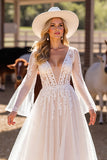 Uma linha branca deep v pescoço vestido de noiva com renda