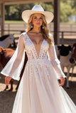 Uma linha branca deep v pescoço vestido de noiva com renda
