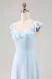 Sky Blue Ruffled Scoop Neck Um Vestido de Madrinha Linha