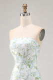 Strapless impresso branco azul bainha flor vestido dama de honra