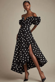 Vestido Verão com Fenda Fora do Ombro Linha-A Midi Ponto Branco Preto