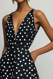 Vestido Verão Decote em V Ponto Branco Preto Midi Sem Mangas