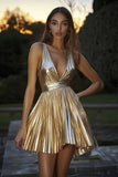 Vestido de cocktail Metallic Gold Short A-Line com pregas