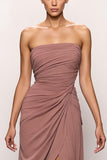 Strapless Blush Backless Ruched longo vestido de noite com fenda