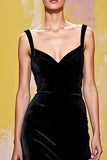 Veludo preto simples vestido de noite longa bainha