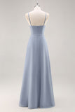 Dusty Blue Chiffon Uma linha longo vestido de dama de honra com babados