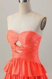Laranja Strapless Tiered Uma linha cortada Homecoming Dress com frisos