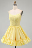 Espartilho Amarelo A-Line Strapless Pearls Vestido Curto de Regresso a Casa com Folhos