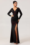 Preto vermelho Ruched bainha manga longa vestido de dama de honra com fenda