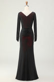 Preto vermelho Ruched bainha manga longa vestido de dama de honra com fenda