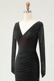 Preto vermelho Ruched bainha manga longa vestido de dama de honra com fenda