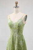 Sage Green Floral Uma linha vestido de dama de honra com fenda