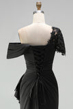 Vestido Longo Preto de Um Ombro com Apliques para a Mãe da Noiva