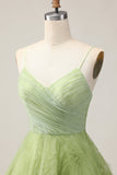 A Linha Esparguete Correias Verde Ruched Short Homecoming Dress com costas abertas