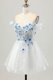 Flor azul branca A-Line fora do espartilho ombro vestido curto Homecoming
