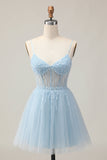 Azul claro Uma linha frisada curto Sequins Homecoming vestido com renda para trás