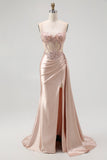 Vestido de Baile Longo com Alças Finas e Apliques em Champanhe