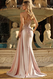 Vestido de Baile Longo com Alças Finas e Apliques em Champanhe