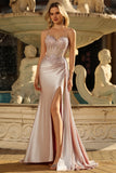 Vestido de Baile Longo com Alças Finas e Apliques em Champanhe